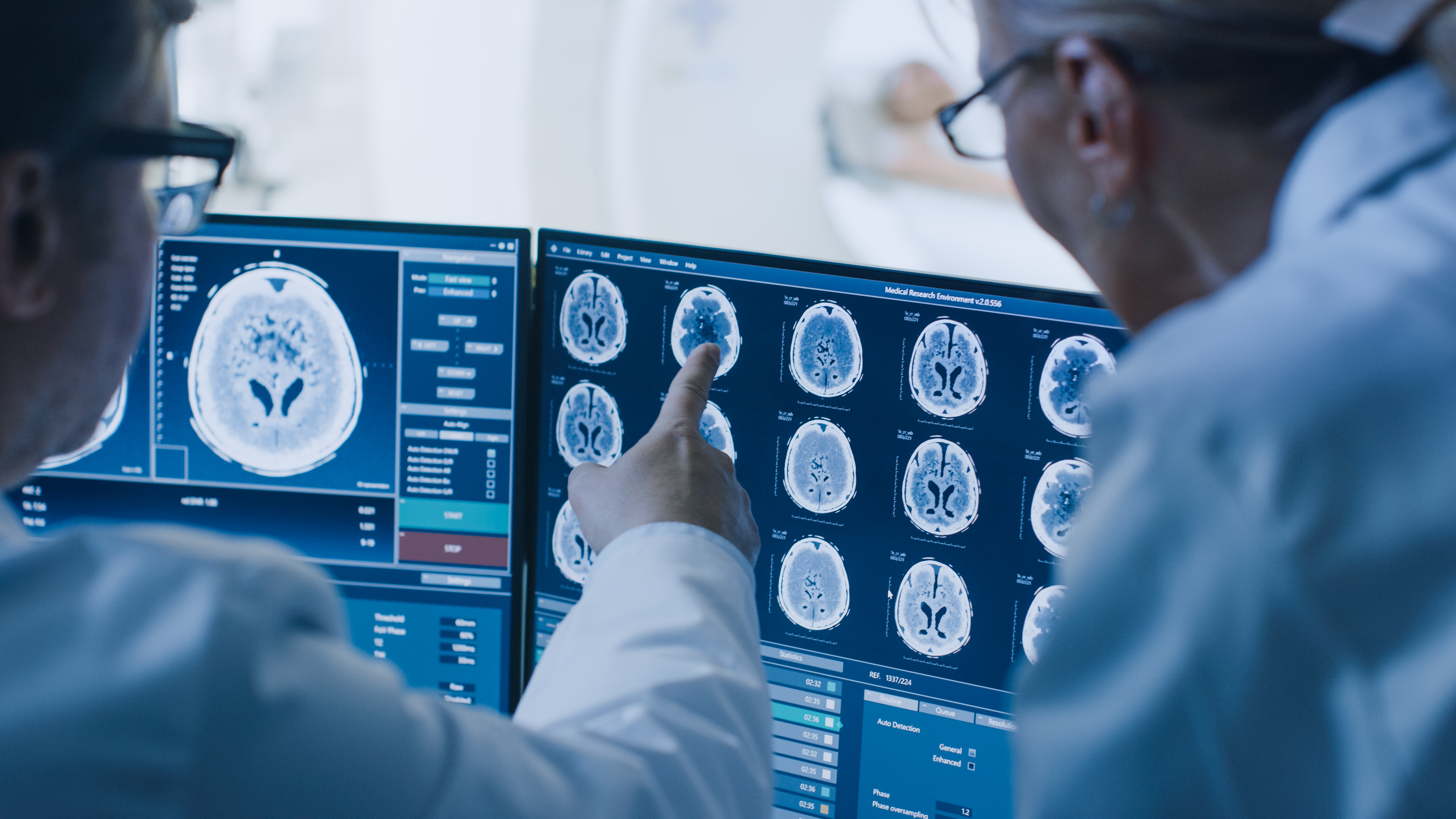 doctors viewing procedure scan results medical imaging